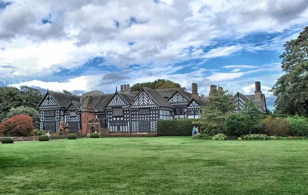 武汉一套房100平米全款多少钱,武汉一套100平的房子多少钱