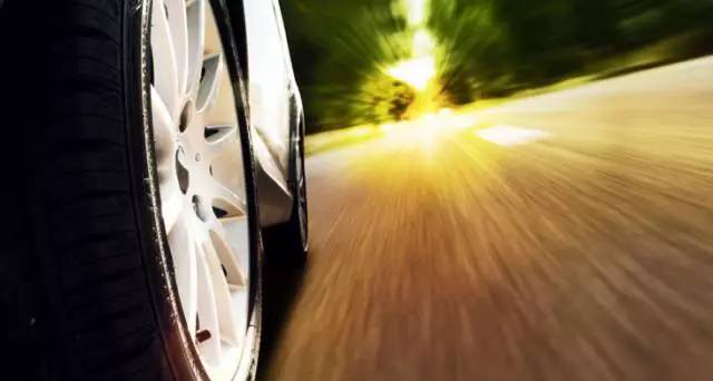 为什么车速表要这么高,车速表比实际车速慢很多怎么回事