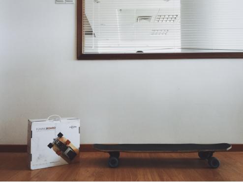 话题：找代运营团队好？还是自建团队？拿案例说话