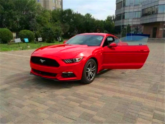 兰德酷路泽途乐路虎卫士谁更耐用,途乐路虎2022款落地价多少钱