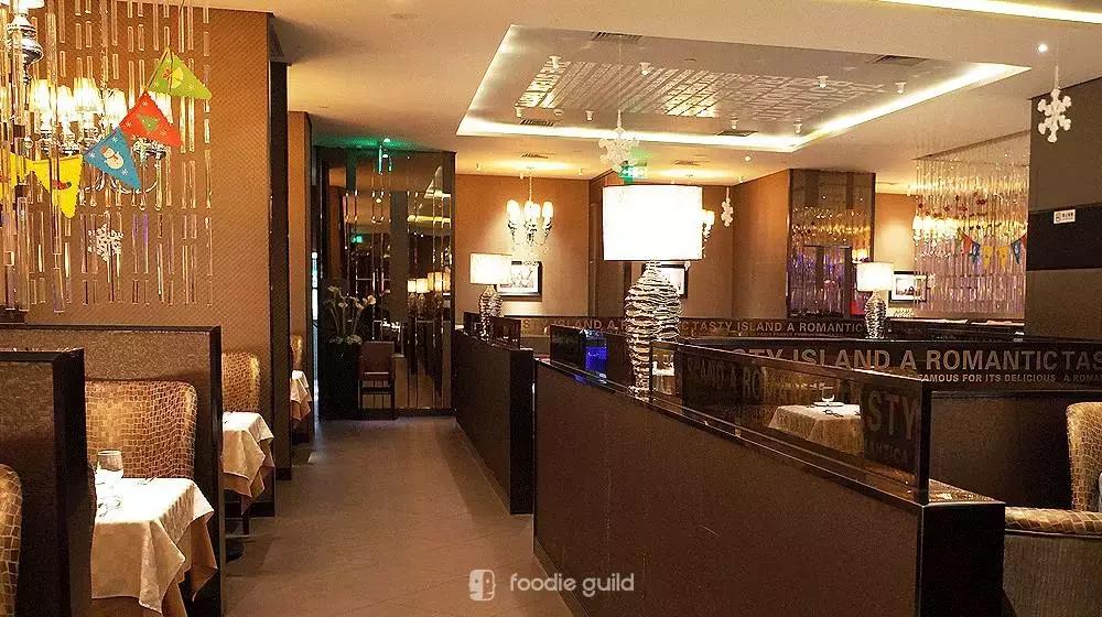 某人约会图性价比选了“西堤厚牛排”,结果吃完秒变前任……