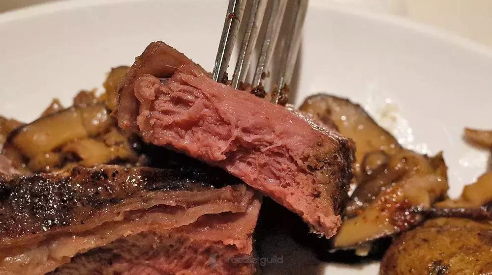 某人约会图性价比选了“西堤厚牛排”,结果吃完秒变前任……