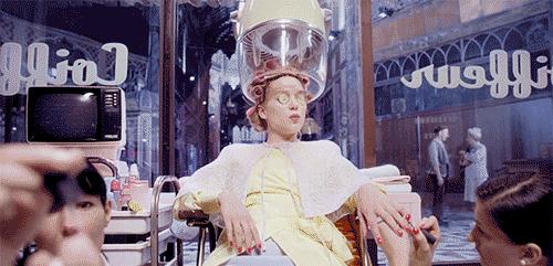 最近买了几本杂志，只是为了附录的化妆赠品！