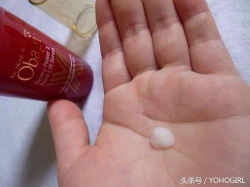 最近买了几本杂志，只是为了附录的化妆赠品！