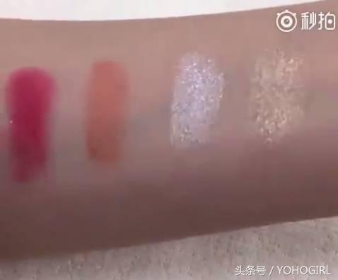 最近买了几本杂志，只是为了附录的化妆赠品！