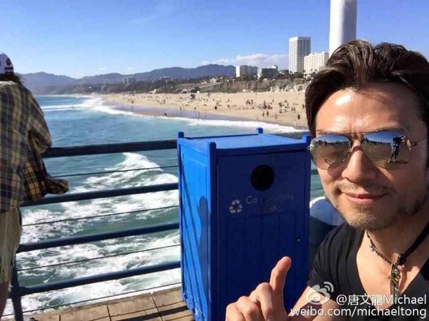 唐文龙颜值巅峰,唐文龙与路人合影