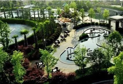 温泉旅游攻略全球六大最美温泉,泡温泉度假哪里好玩