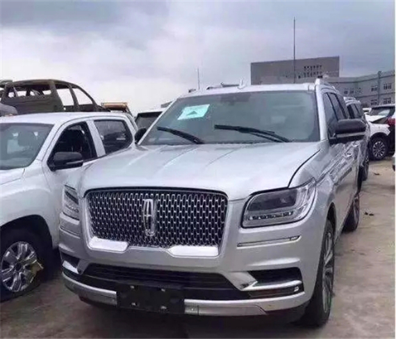 兰德酷路泽途乐路虎卫士谁更耐用,途乐路虎2022款落地价多少钱