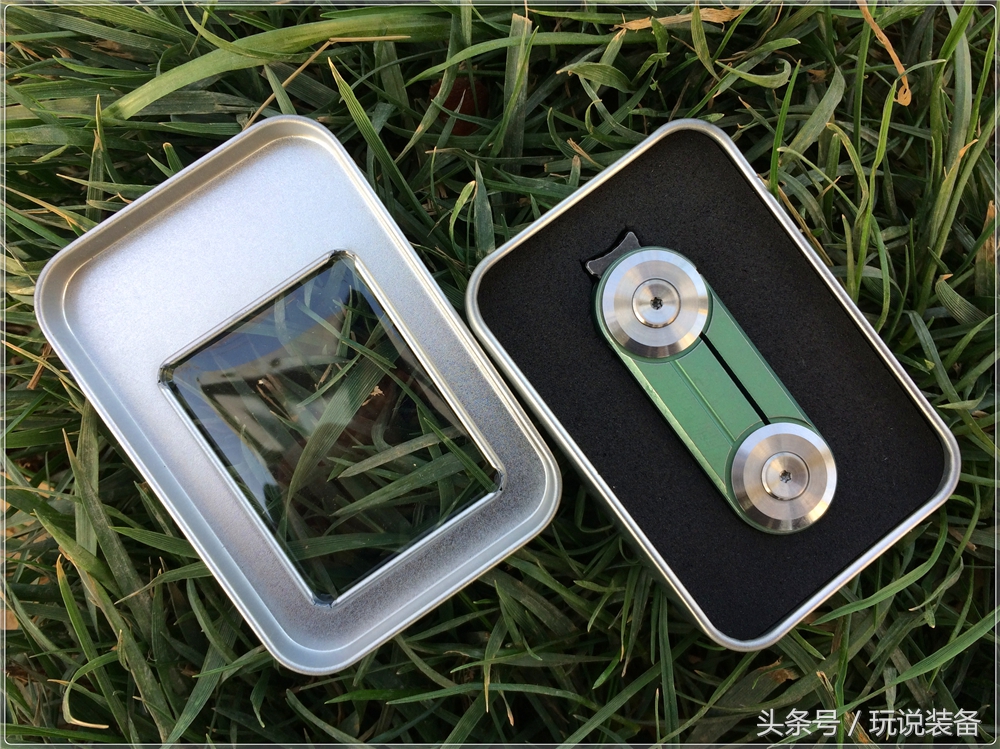 一把小刀的玩具,一把小巧的小刀