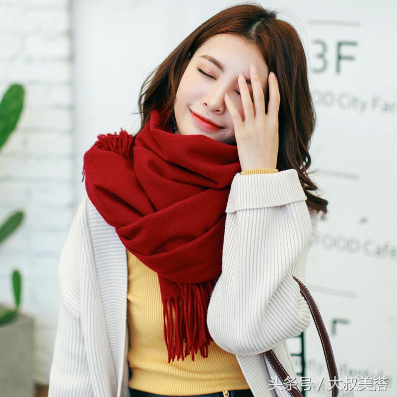 秋冬围巾时髦系法,秋冬围巾怎么披好看