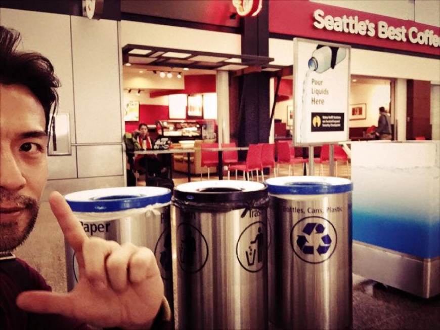 唐文龙颜值巅峰,唐文龙与路人合影