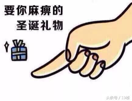 交往一个月了女友要礼物,相处一个月女生暗示我给她买东西