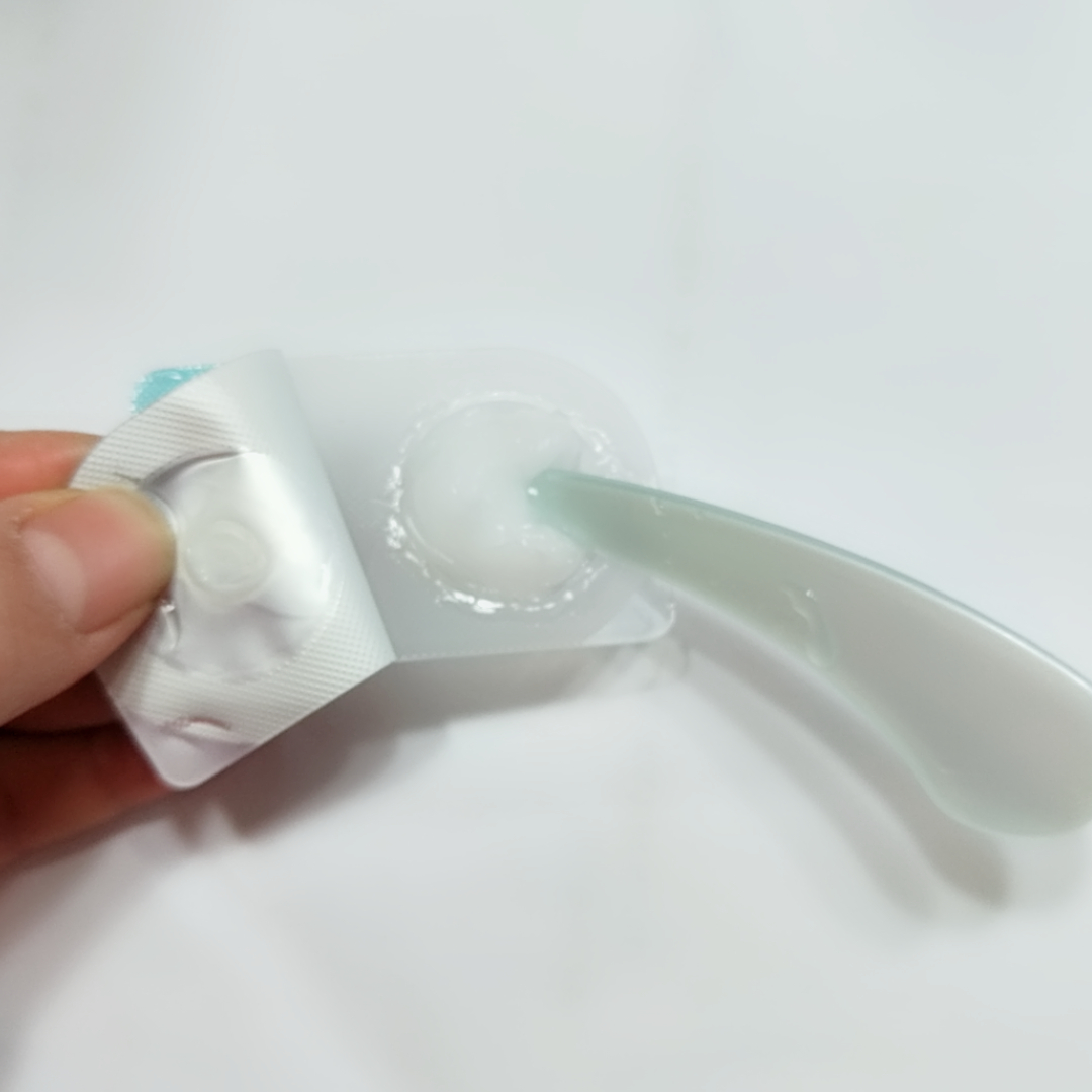 兰芝臻白胶囊睡眠面膜效果,兰芝益生修护睡眠面膜袋子