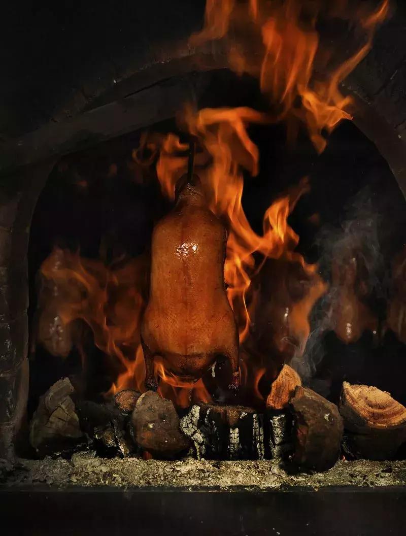 600块的烤鸭,六百多元的北京烤鸭