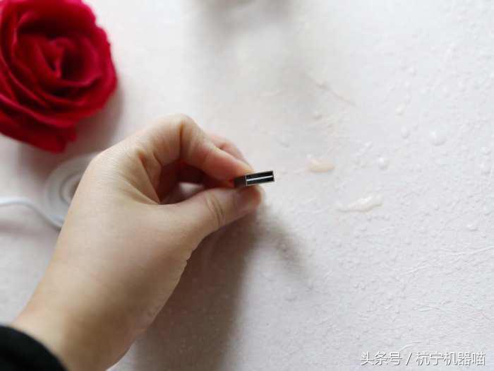 改变刷牙方式？只要一支OcleanOne智能牙刷就可以了