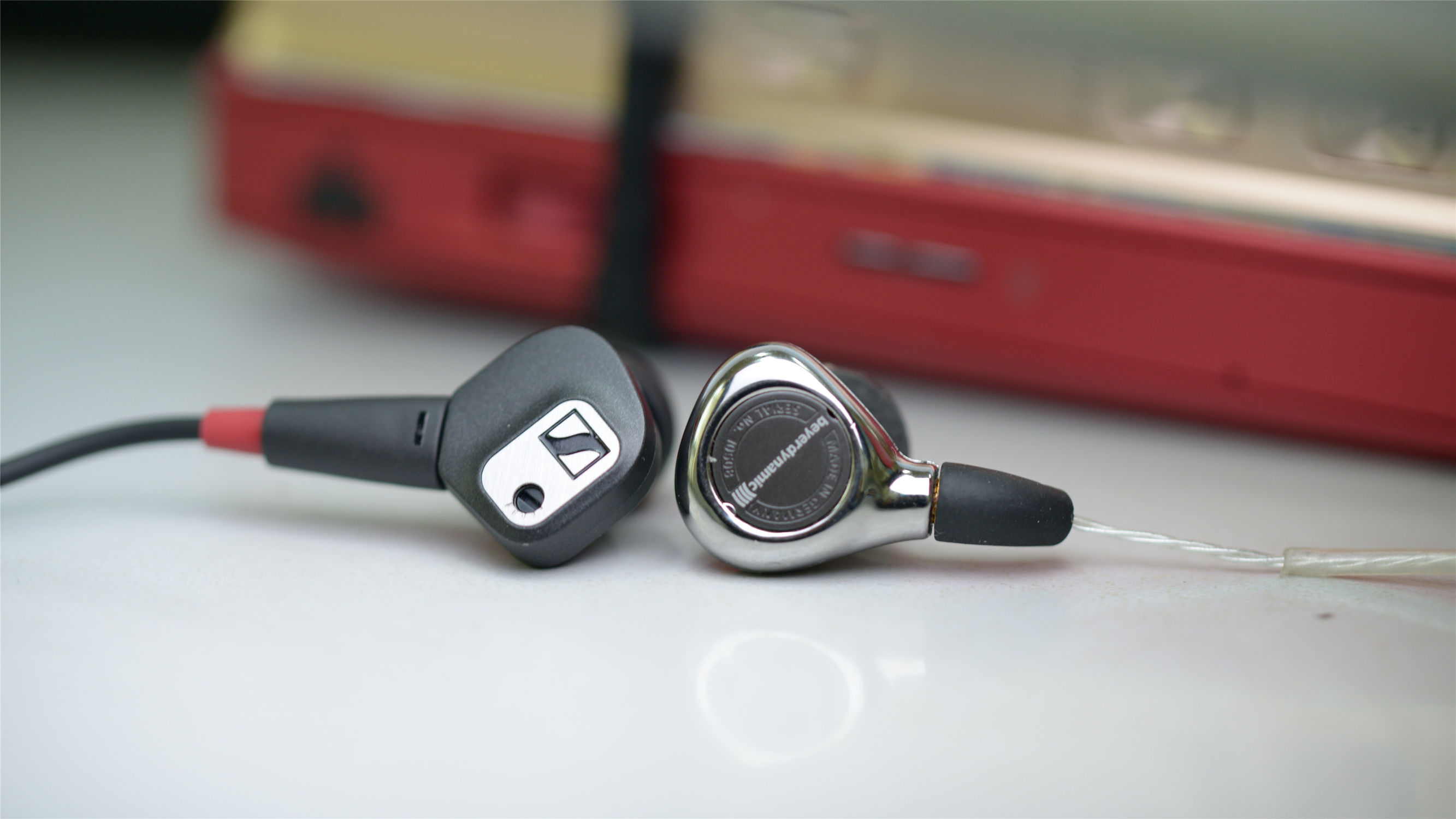 森海塞尔IE80S使用感受，对比拜亚动力谢兰图和hifimanre800