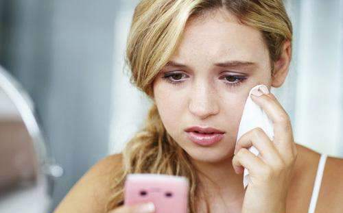 为什么玩手机会变丑,长时间玩手机会变丑吗