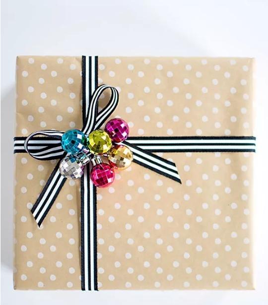 怎么用一分钟做出圣诞礼物,自己做简单又好看的圣诞礼物