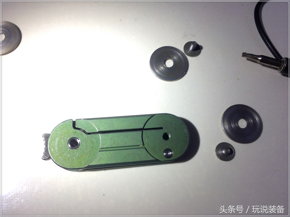 一把小刀的玩具,一把小巧的小刀