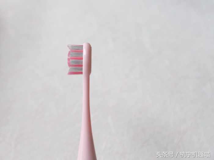 改变刷牙方式？只要一支OcleanOne智能牙刷就可以了