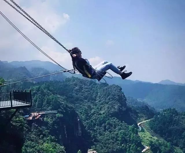 中国最美最刺激的10座玻璃桥,敢约吗?