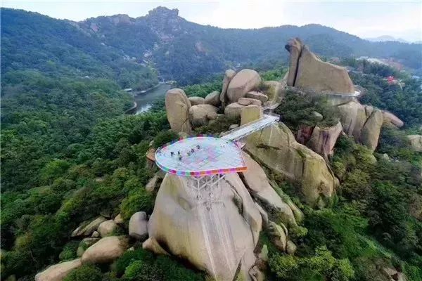 中国最美最刺激的10座玻璃桥,敢约吗?