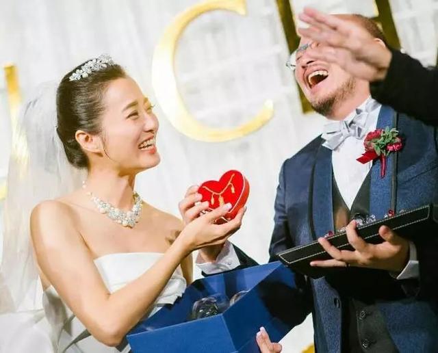 甜蜜暴击三对cp,甜蜜暴击的所有人物