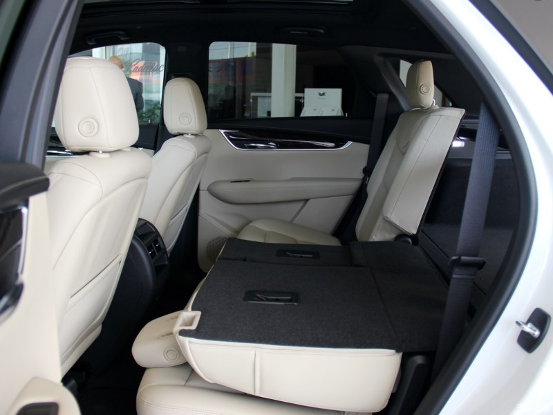 奔驰gls600和路虎揽胜哪个逼格高,奔驰gl级和gls