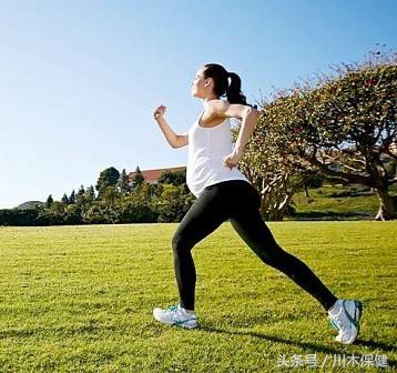 腰椎病如何自我康复？常做这几个动作