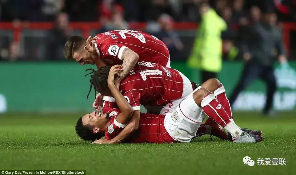 比出局更让人心痛，曼联这种态度不配赢球！对手更热血更红魔