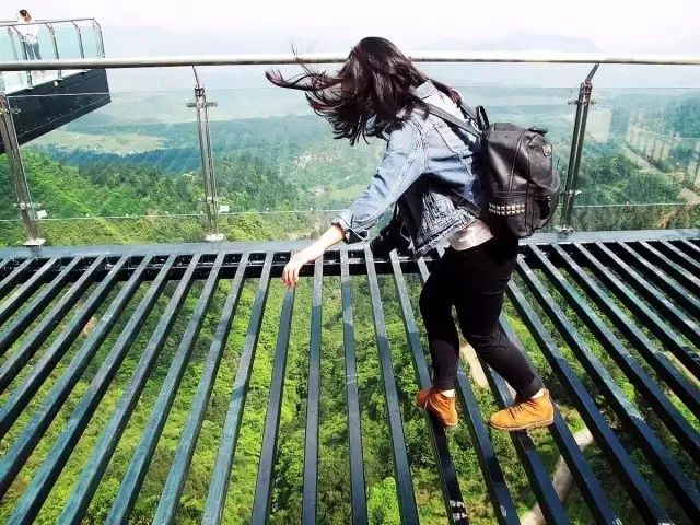 中国最美最刺激的10座玻璃桥,敢约吗?