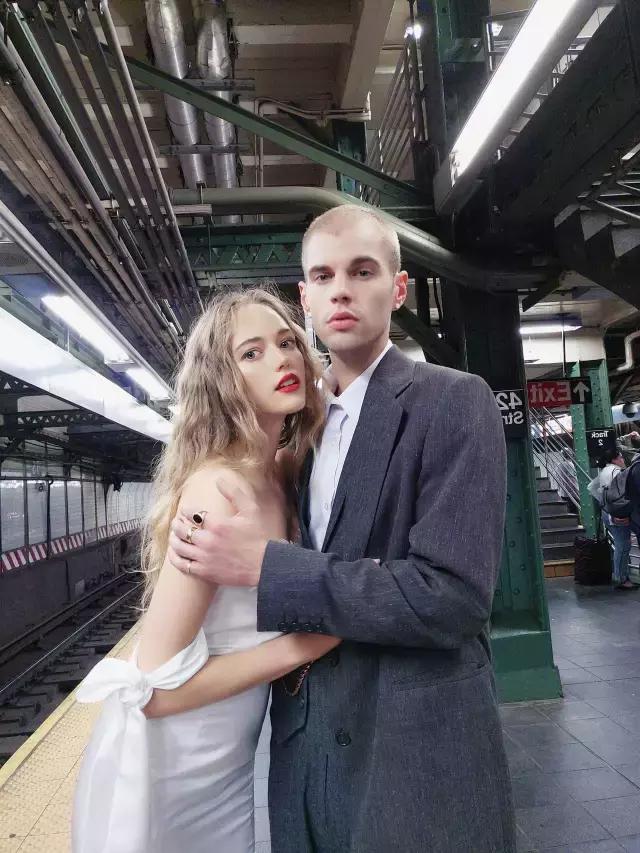 现在很流行的自拍婚纱照,流行婚纱照视频