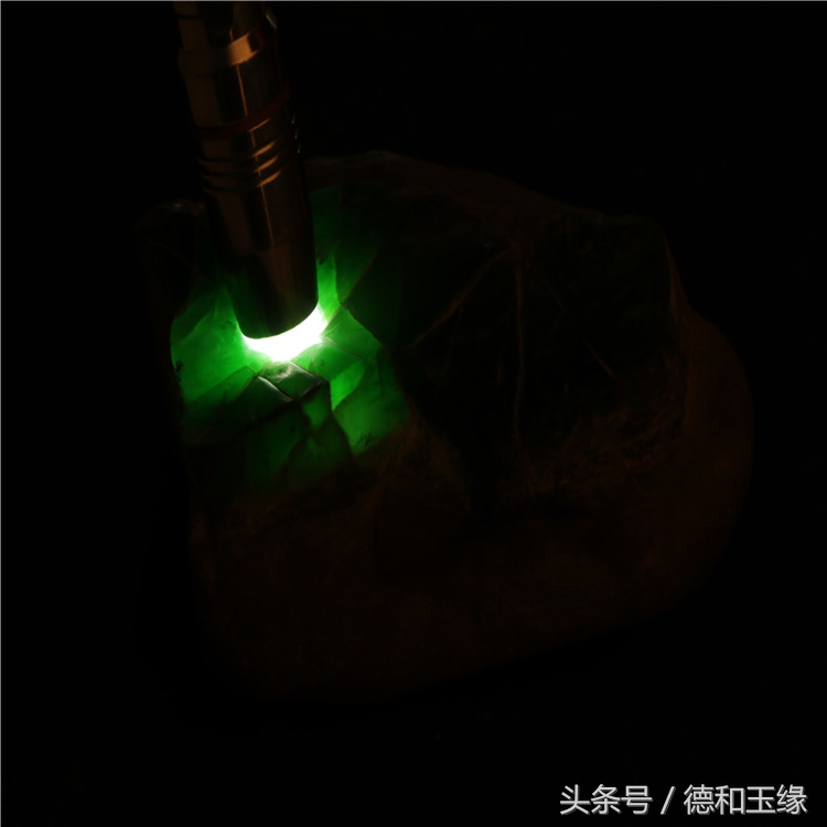 翡翠万万没想到,翡翠奇怪的表现