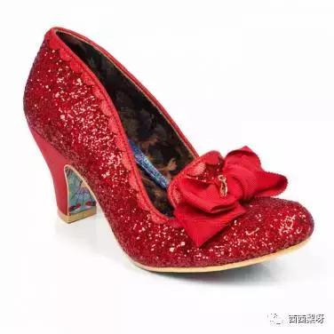 圣诞节一只口红怎么够!转给男朋友暗示一下他!口红我送你!