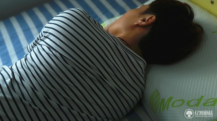 乳胶枕头护颈椎助睡眠家用,睡康宁乳胶枕头