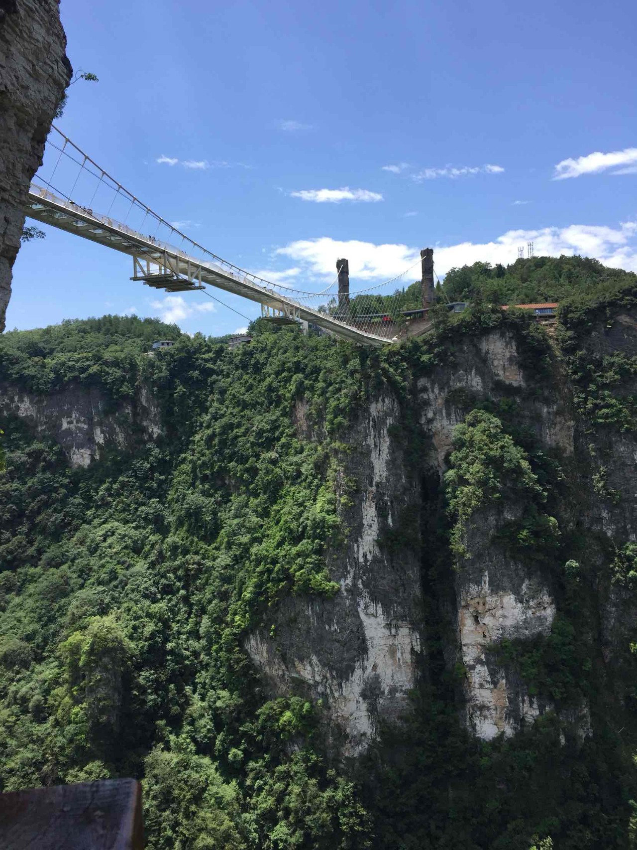 中国最美最刺激的10座玻璃桥,敢约吗?