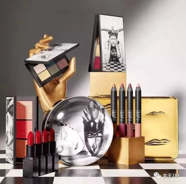 2020年最火的圣诞彩妆套装,今年圣诞节限定彩妆