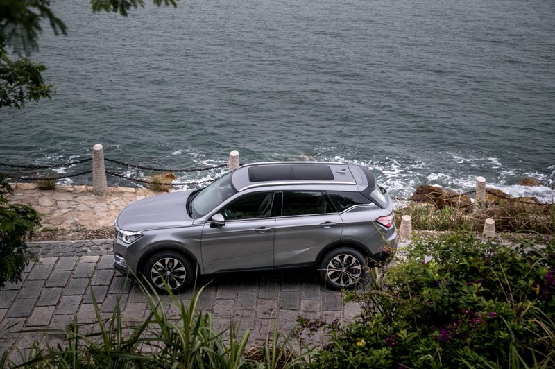 华晨中华v6是什么车型,华晨中华v6怎么样