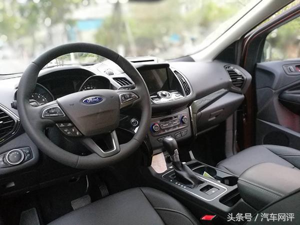 紧凑型suv福特翼虎越野评测视频,福特很有运动感的新款的suv