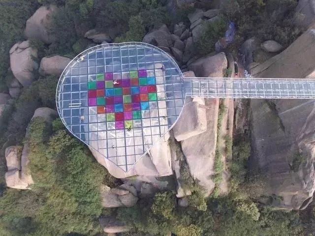 中国最美最刺激的10座玻璃桥,敢约吗?