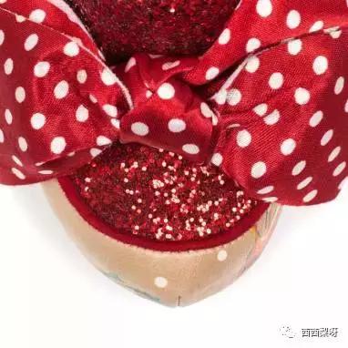 圣诞节一只口红怎么够!转给男朋友暗示一下他!口红我送你!