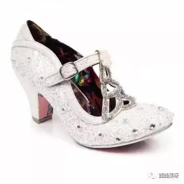 圣诞节一只口红怎么够!转给男朋友暗示一下他!口红我送你!