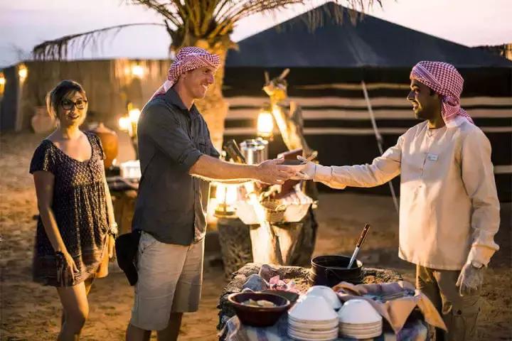 迪拜上天下海冲沙攻略,迪拜沙漠冲沙一日游