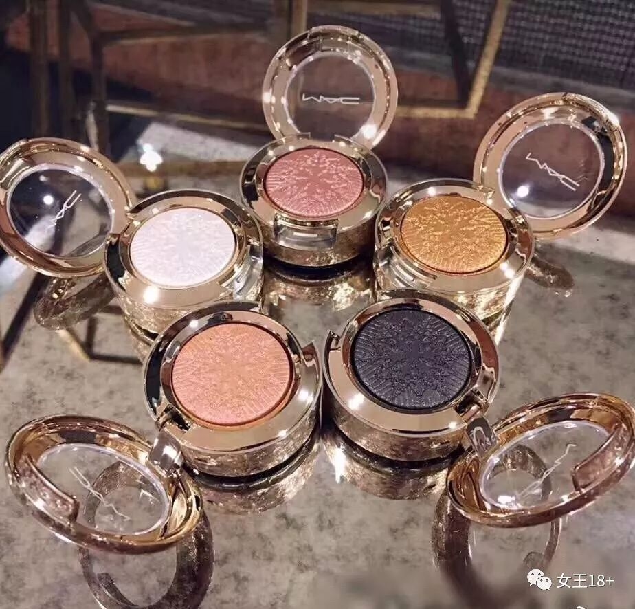 2020年最火的圣诞彩妆套装,今年圣诞节限定彩妆