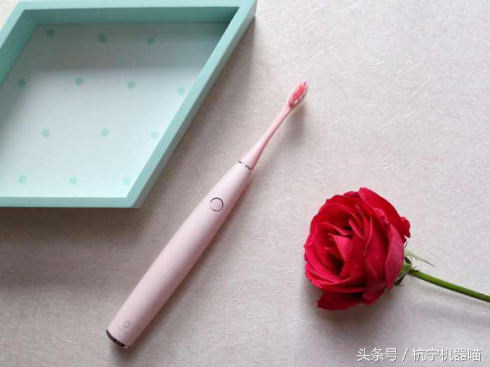 改变刷牙方式？只要一支OcleanOne智能牙刷就可以了