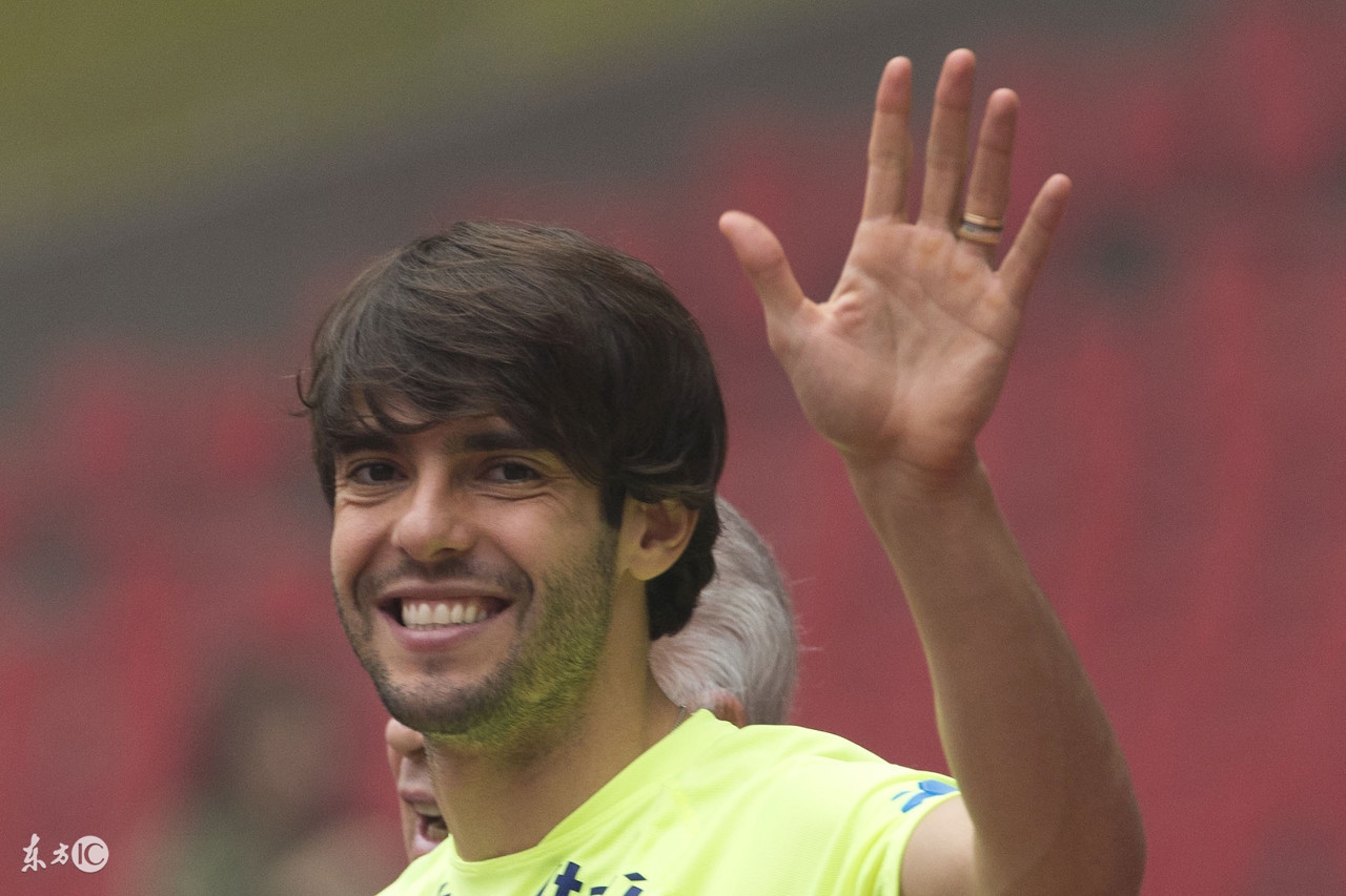 卡卡退役了，你的青春还剩多少？