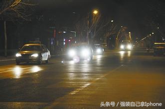 车闪灯警示啥意思,车辆闪灯的几种含义