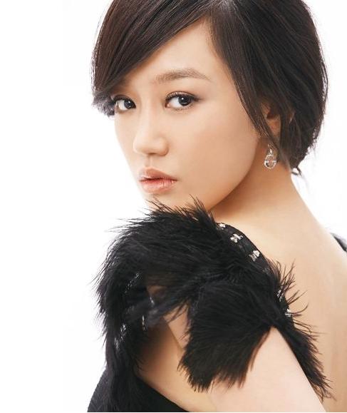 女生脸毛孔大怎样办,女生面颊毛孔粗大怎么办