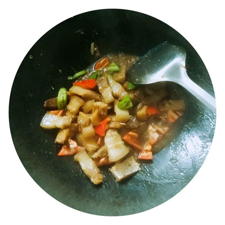 咸鱼蒸五花肉怎么做,咸鱼五花肉煲的做法