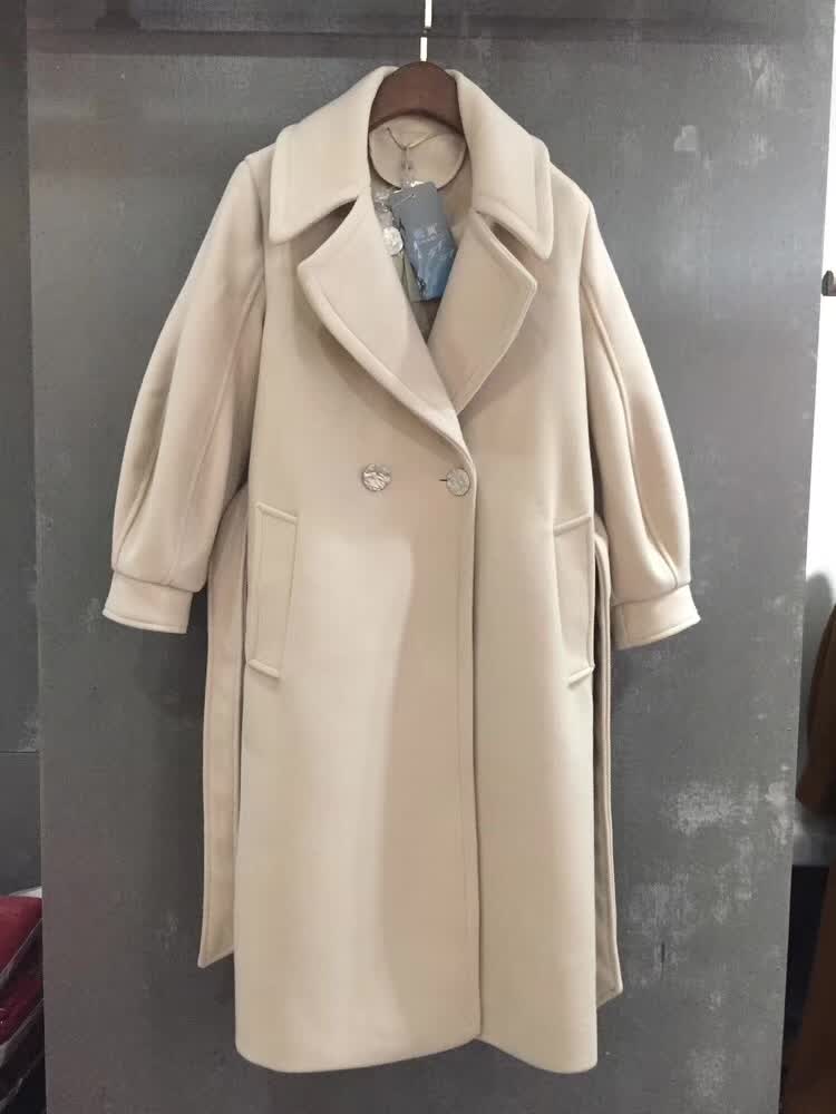 怎样挑选真正的纯羊毛大衣,如何保养羊毛大衣才能更耐穿